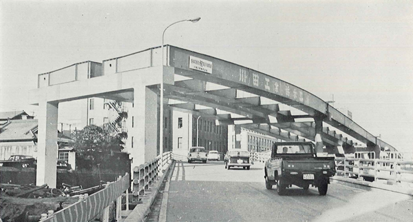 首都高速第831工区高架橋