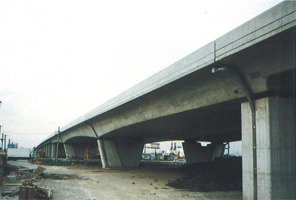 首都高速BT153工区高架橋